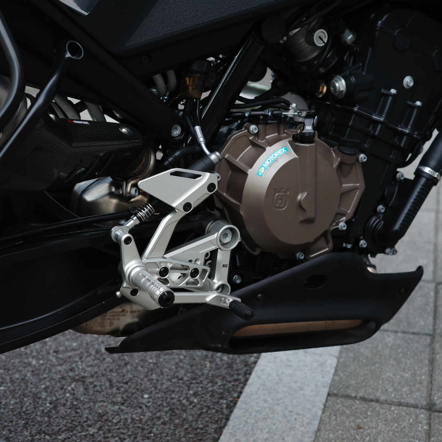 KEKISI Rearsets for Husqvarna Svartpilen / Vitpilen 801