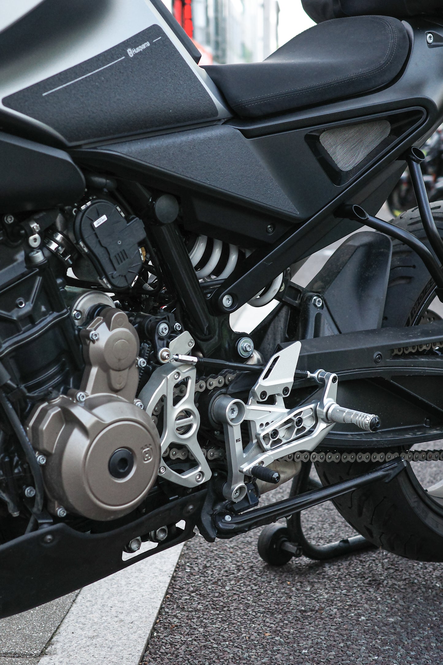 KEKISI Rearsets for Husqvarna Svartpilen / Vitpilen 801